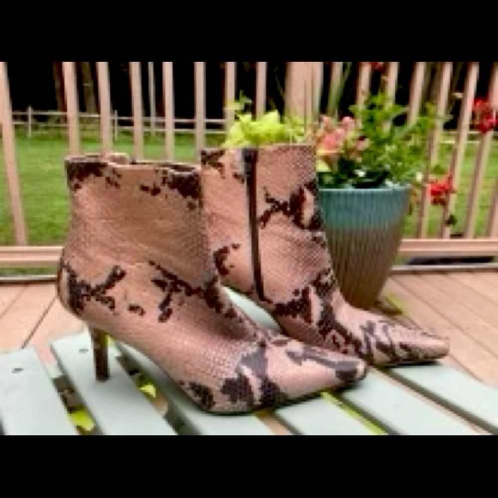 Isaac Miharazi snakeskin booties